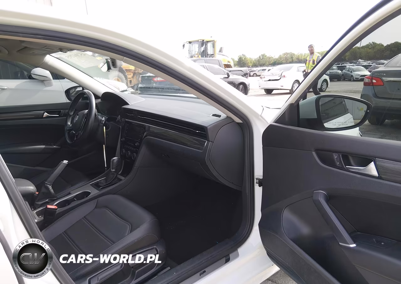2020 Volkswagen Passat 2.0T R-Line VIN:1VWMA7A39LC018870 - 5