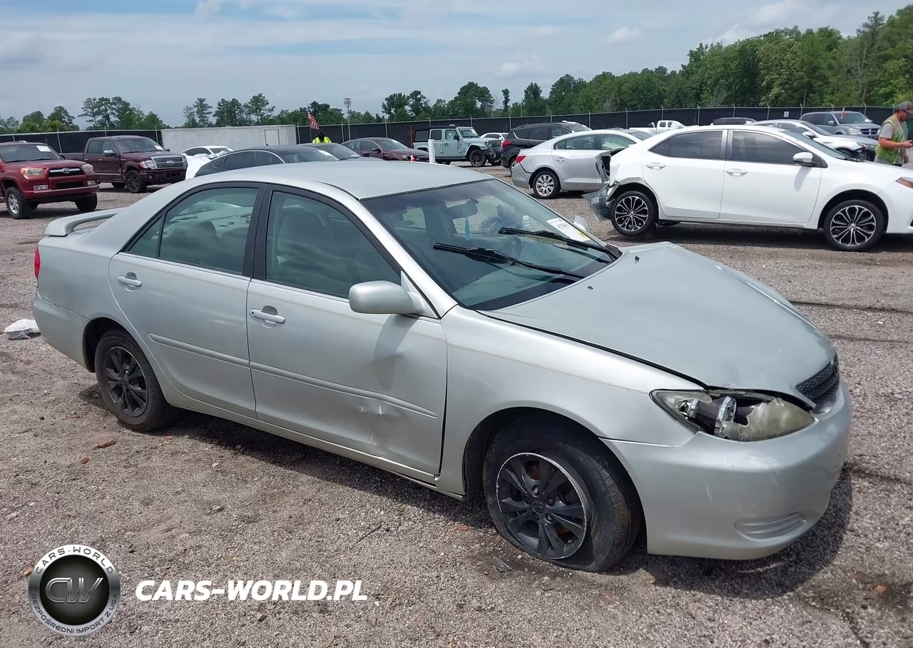 2004 Toyota Camry Le