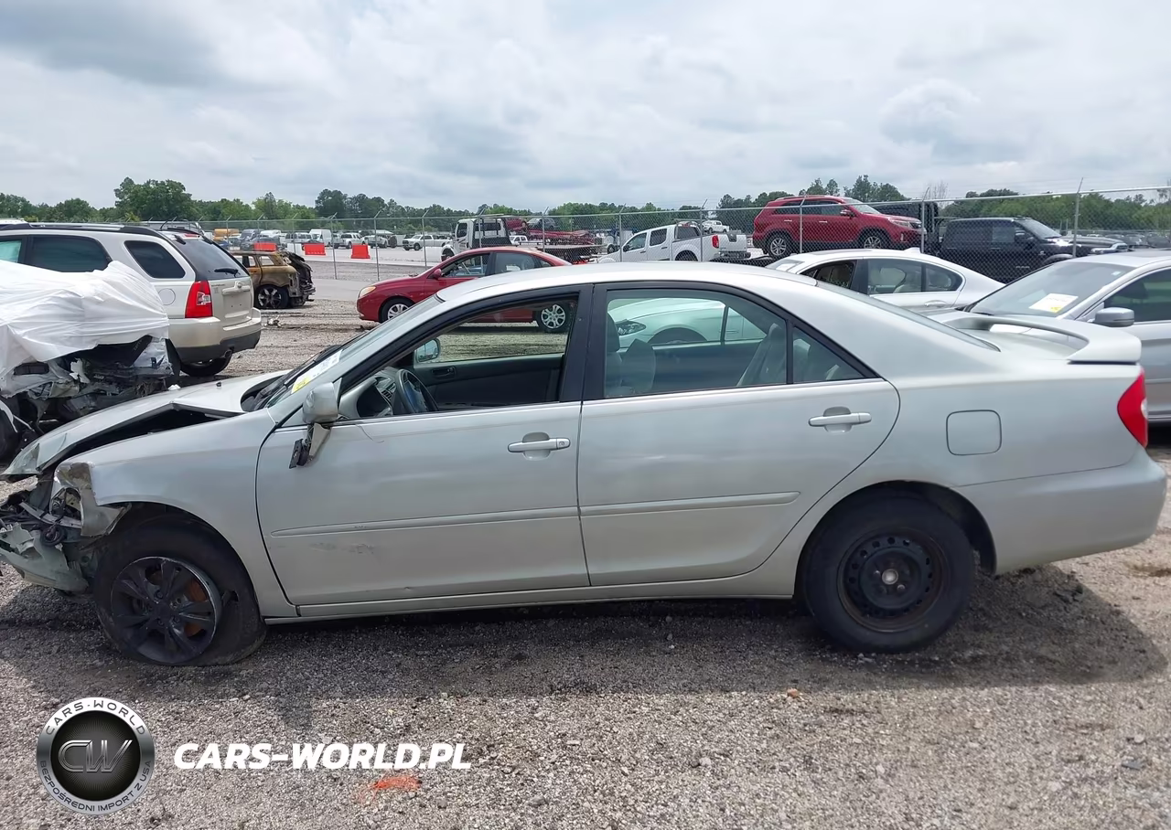 2004 Toyota Camry Le VIN:4T1BE32K04U380204 - 13