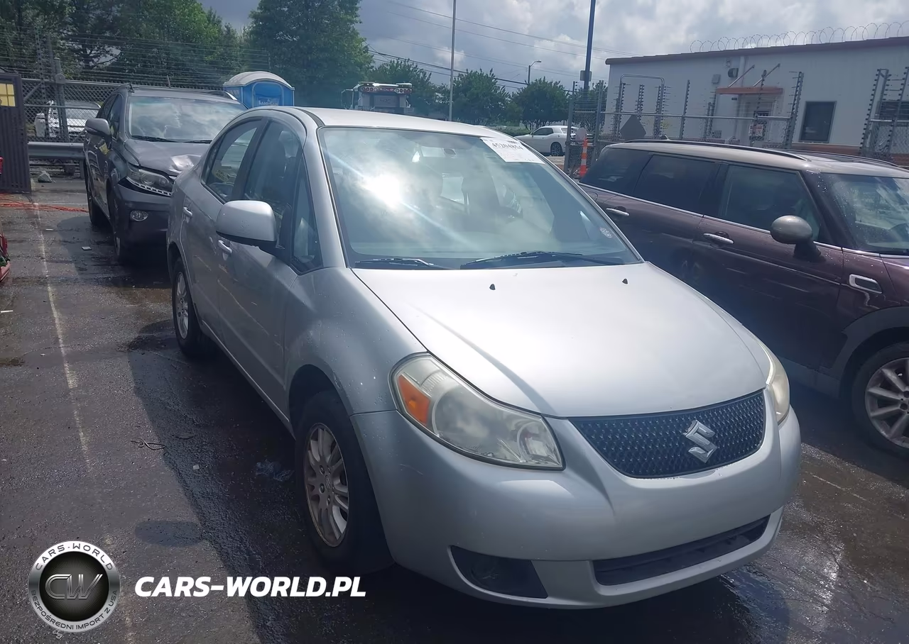 2013 Suzuki Sx4 Le-Le Popular – zdjęcie 1 z 12