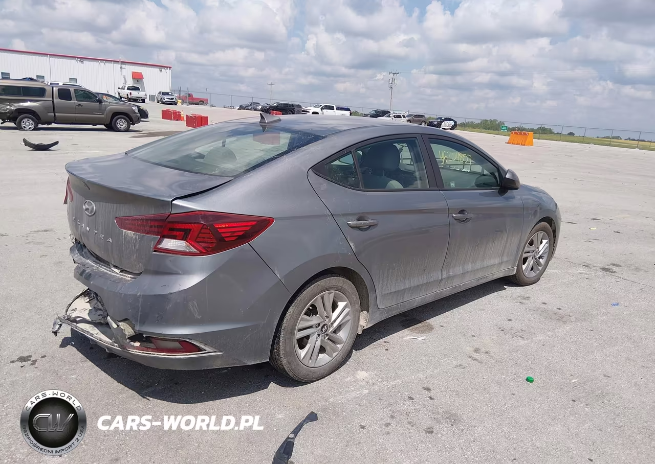 2019 Hyundai Elantra Sel VIN:KMHD84LF5KU769098 - 4