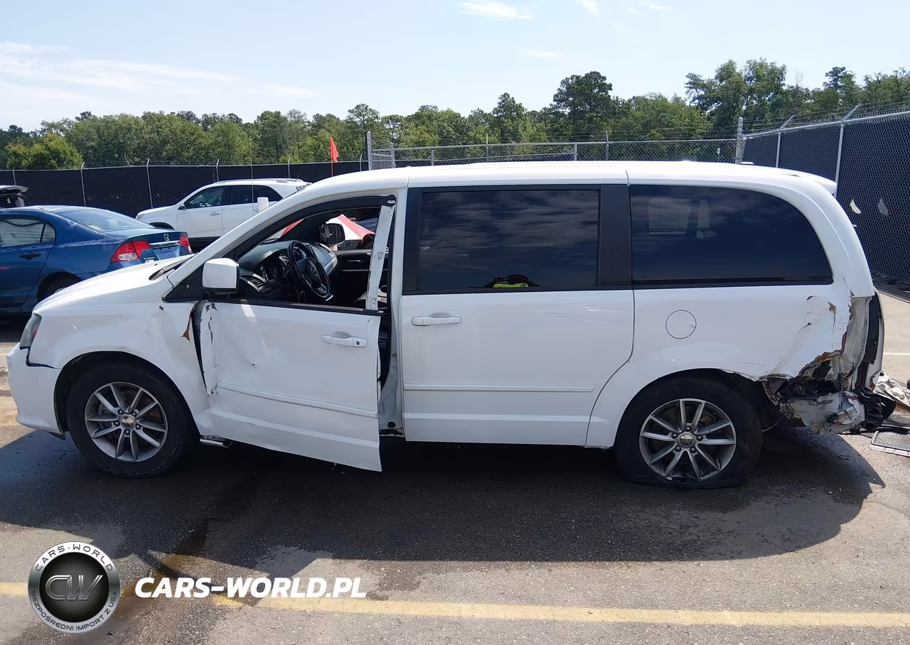 2014 Dodge Grand Caravan R-T VIN:2C4RDGEG5ER190238 - 14