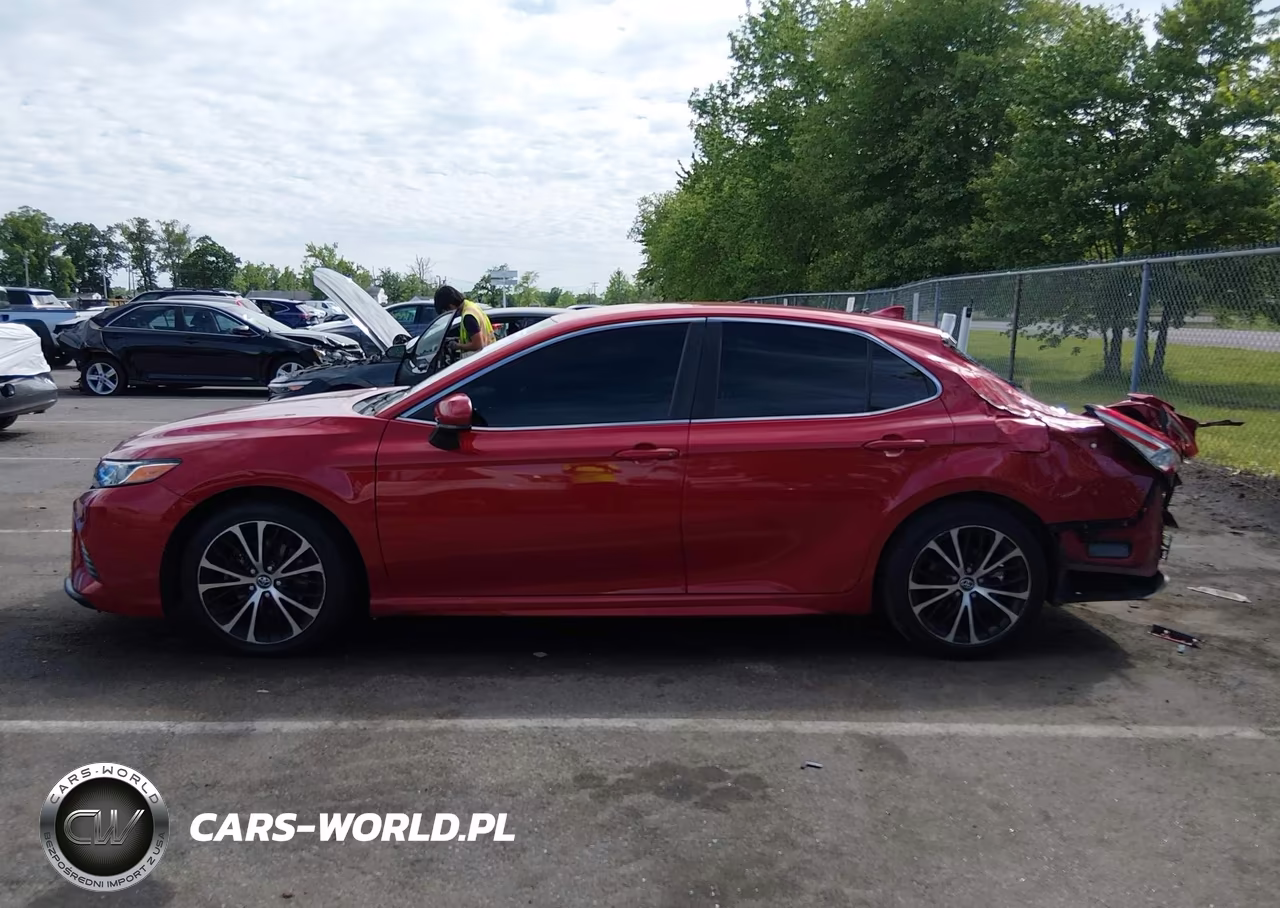 2020 Toyota Camry Se VIN:4T1G11AK4LU346739 - 14