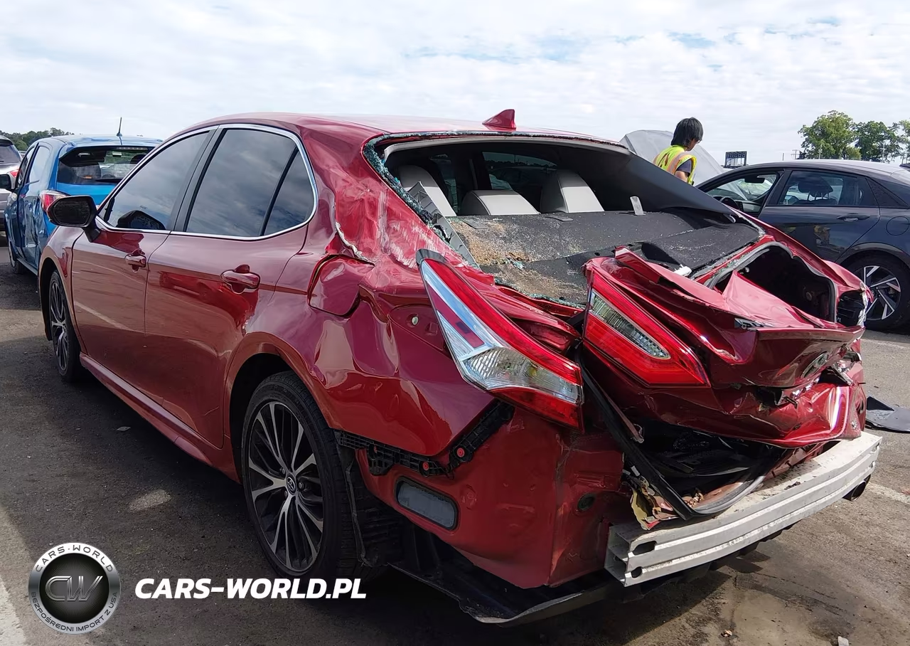 2020 Toyota Camry Se VIN:4T1G11AK4LU346739 - 3