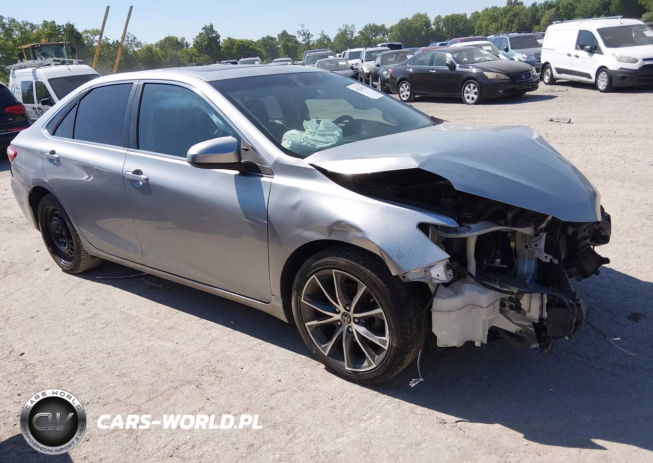 2015 Toyota Camry Xse – zdjęcie 1 z 16