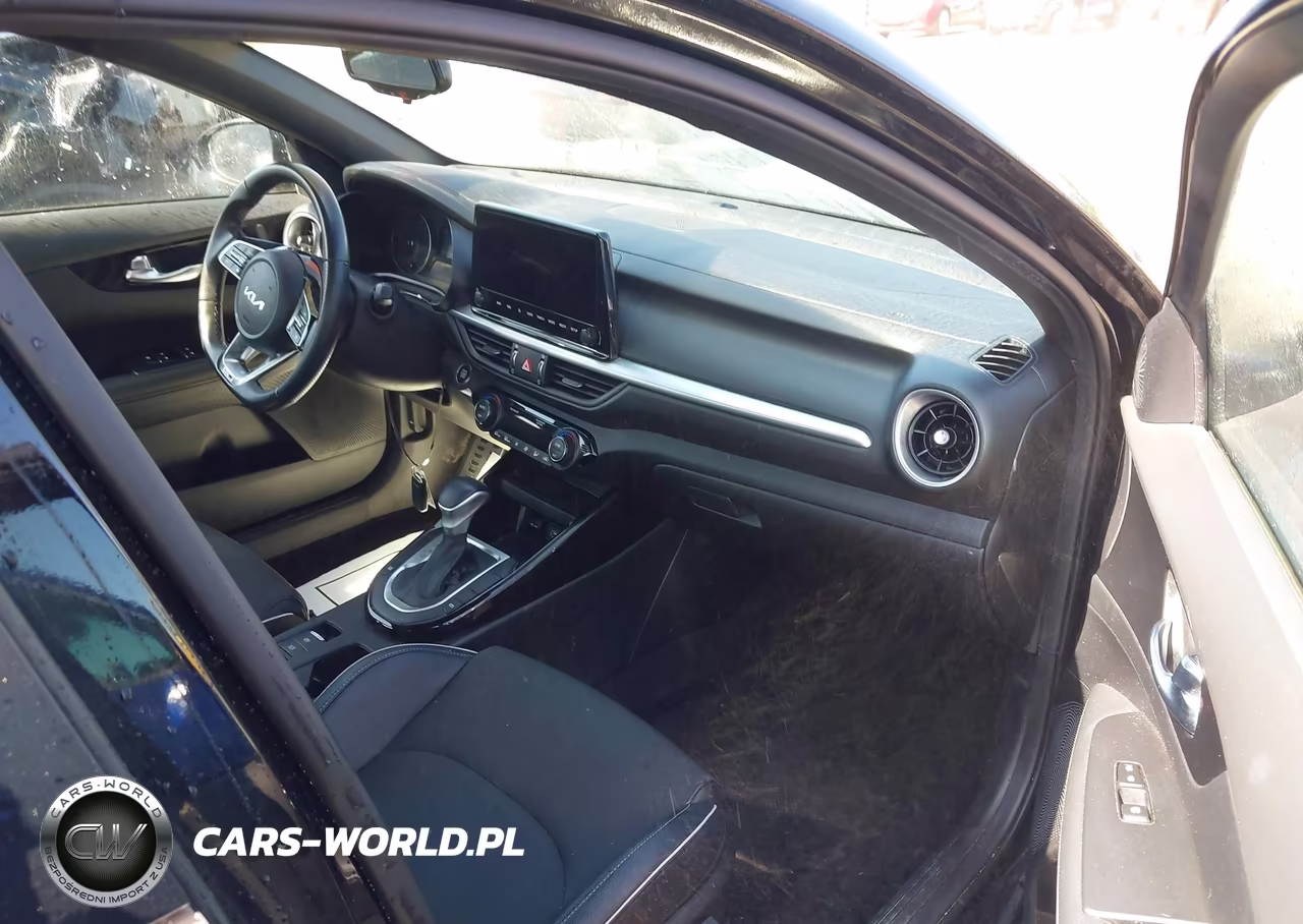 2024 Kia Forte Gt-Line VIN:3KPF54AD8RE710496 - 5
