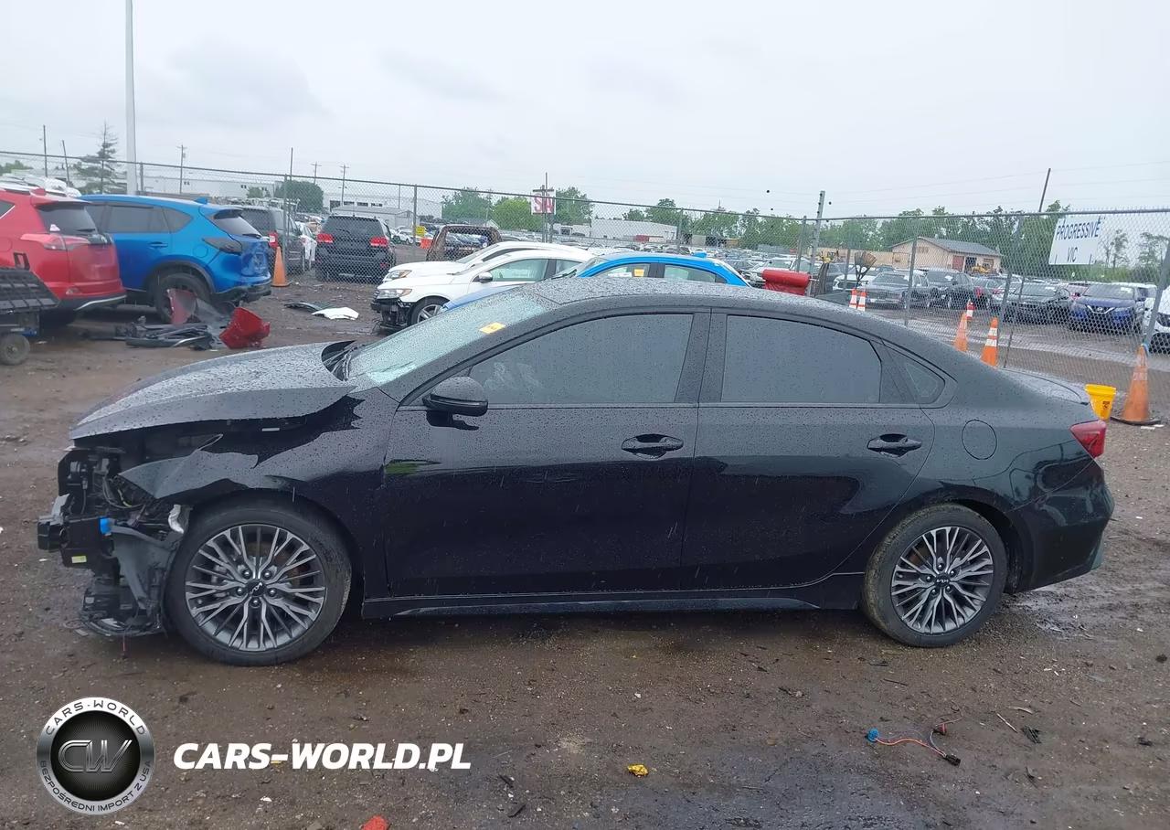 2024 Kia Forte Gt-Line VIN:3KPF54AD4RE830098 - 15