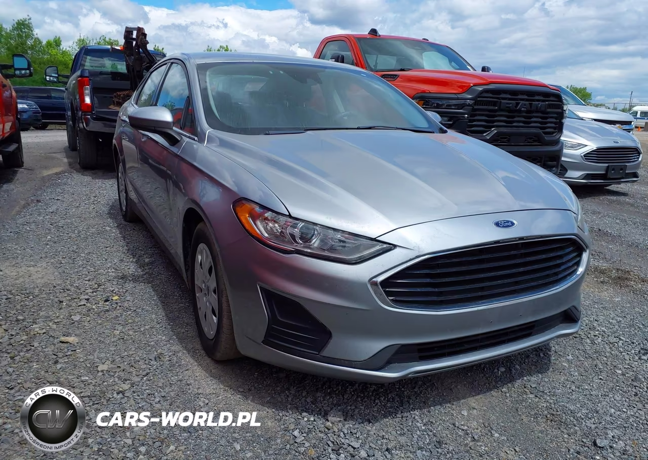 2020 Ford Fusion S – zdjęcie 1 z 19