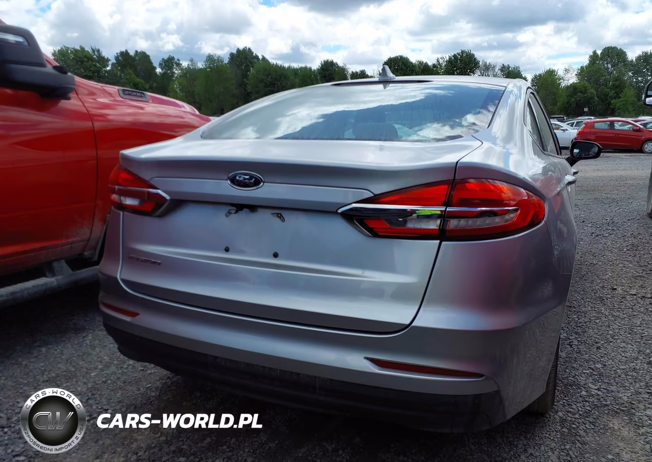 2020 Ford Fusion S VIN:3FA6P0G70LR201576 - 19