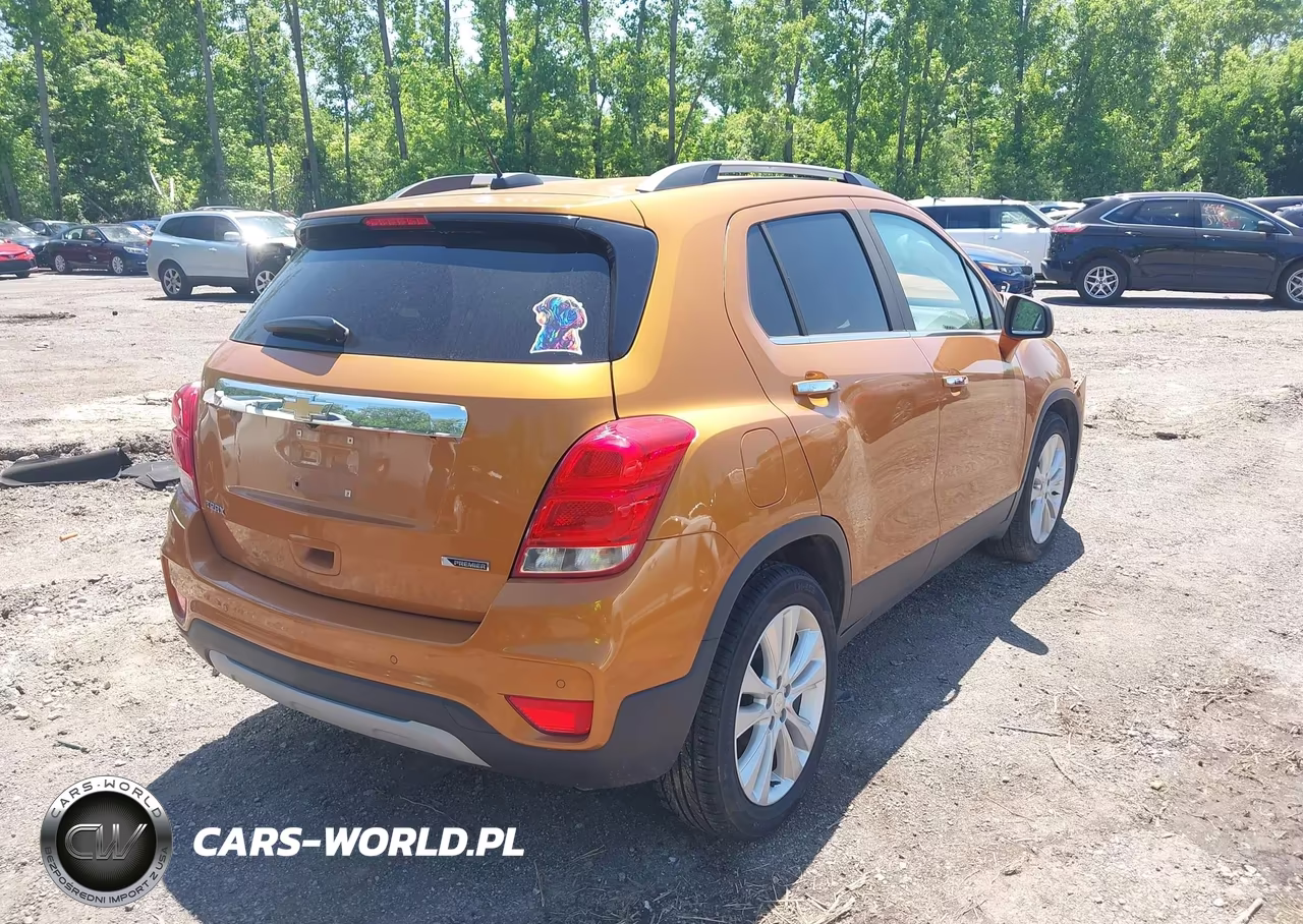 2017 Chevrolet Trax Premier VIN:3GNCJMSB5HL185605 - 4