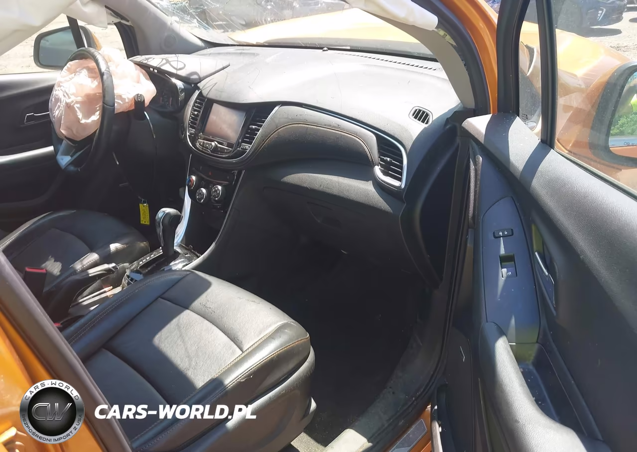2017 Chevrolet Trax Premier VIN:3GNCJMSB5HL185605 - 5