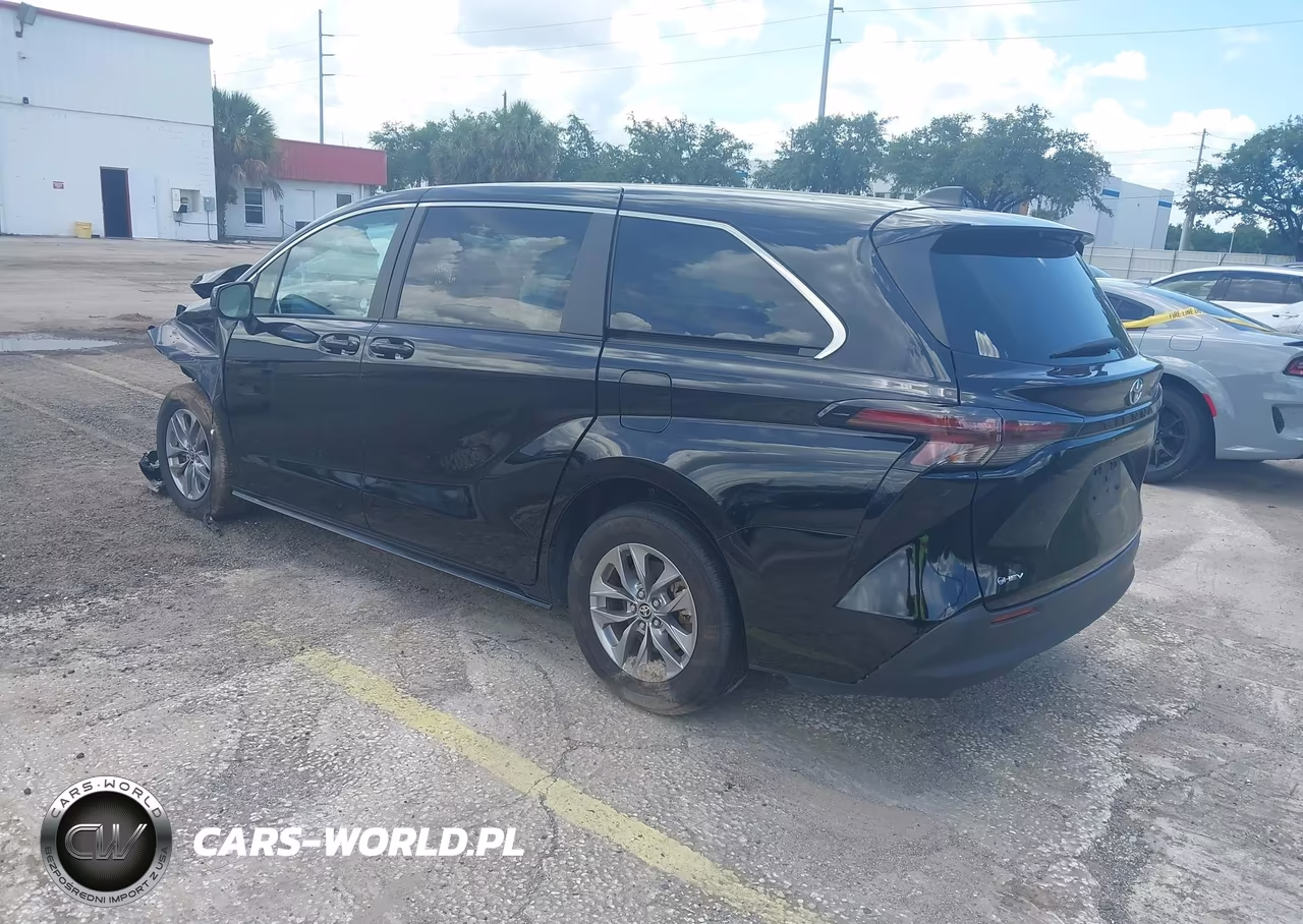 2025 Toyota Sienna Le VIN:5TDKRKEC6SS231823 - 3