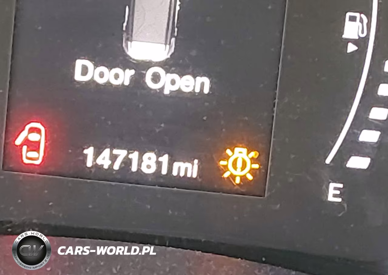 2018 Jeep Renegade Latitude 4X4 VIN:ZACCJBBB0JPG80594 - 15