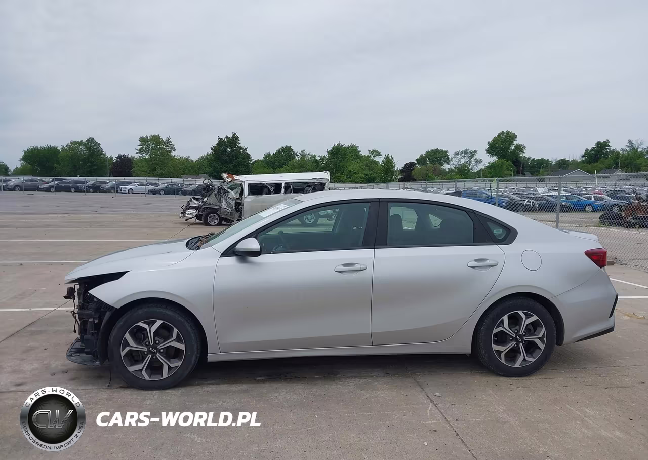 2019 Kia Forte Lxs VIN:3KPF24AD1KE075362 - 14