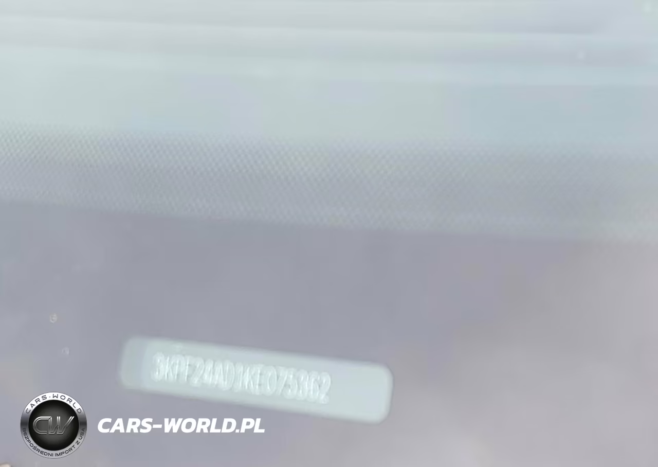 2019 Kia Forte Lxs VIN:3KPF24AD1KE075362 - 9