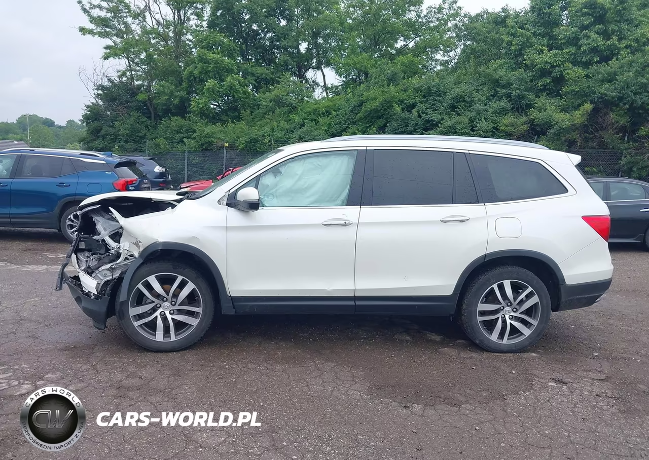 2016 Honda Pilot Elite VIN:5FNYF6H09GB085134 - 13