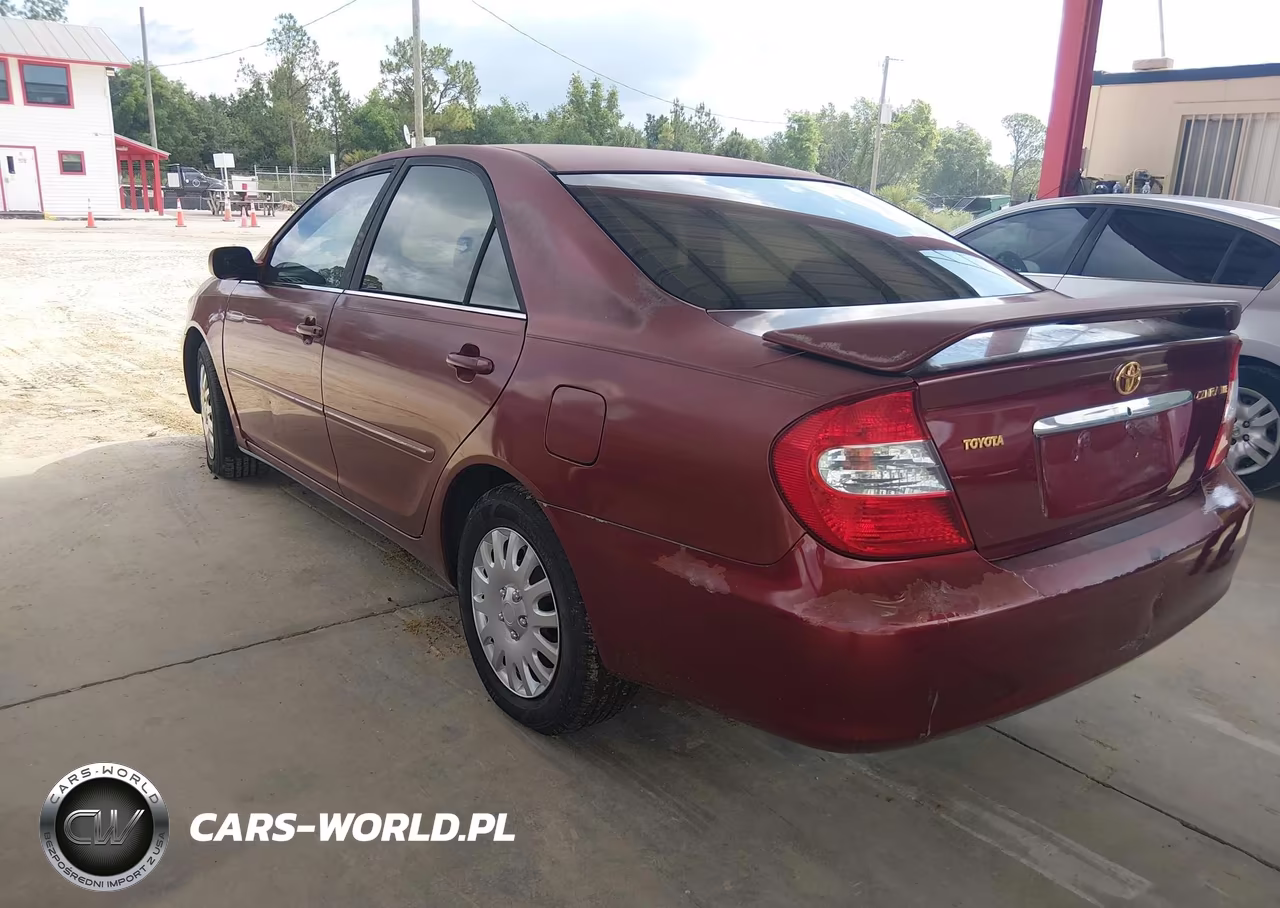 2002 Toyota Camry Xle VIN:4T1BE32K82U084747 - 3