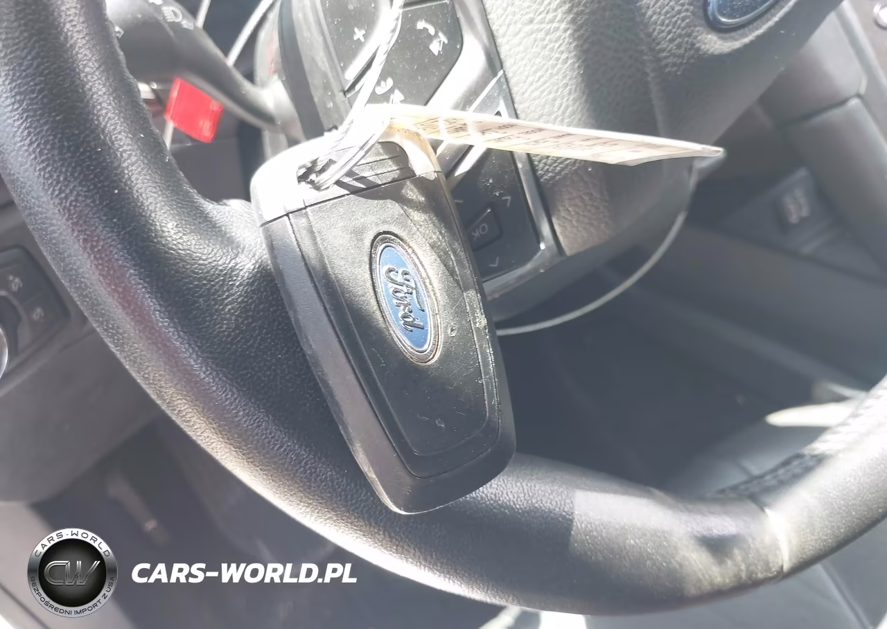2019 Ford Fusion Hybrid Titanium VIN:3FA6P0RU7KR273392 - 11
