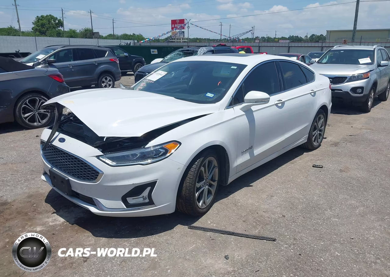 2019 Ford Fusion Hybrid Titanium VIN:3FA6P0RU7KR273392 - 2