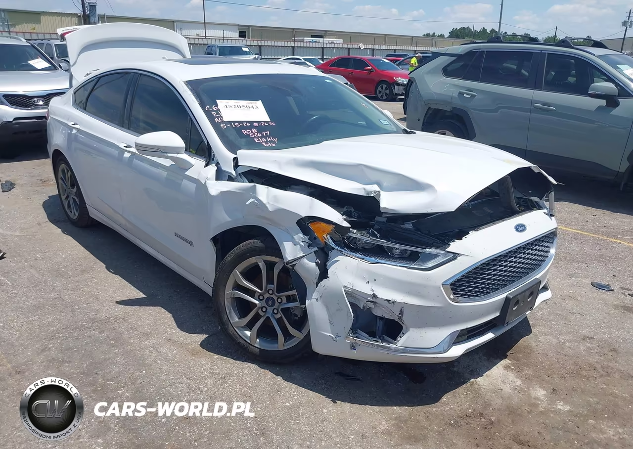 2019 Ford Fusion Hybrid Titanium VIN:3FA6P0RU7KR273392 - 6