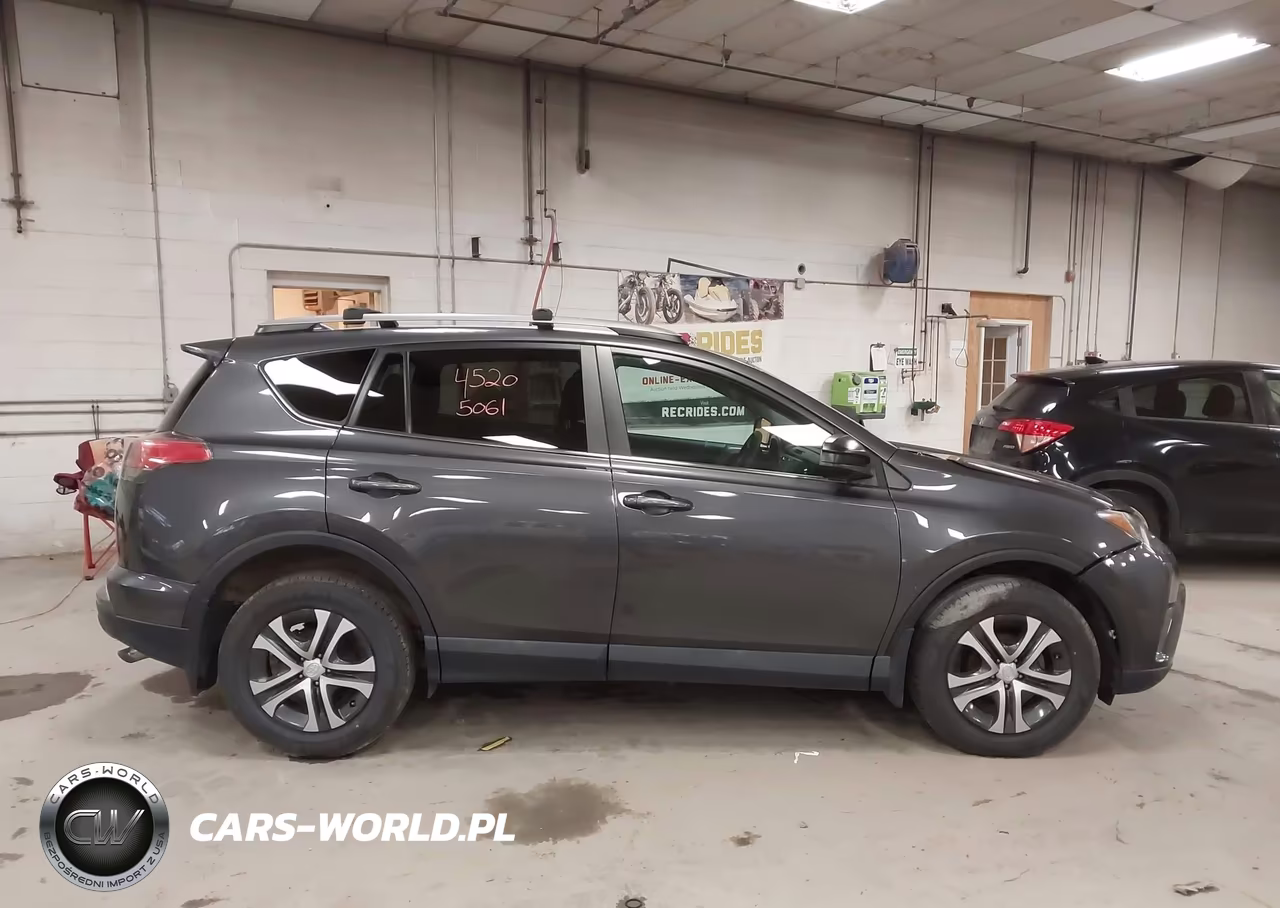 2017 Toyota Rav4 Le VIN:2T3BFREV4HW600432 - 13