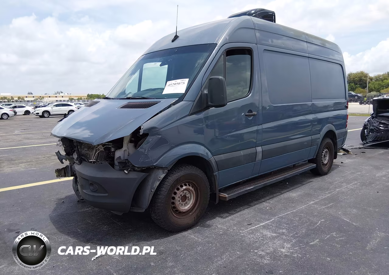 2018 Mercedes-Benz Sprinter 2500 Standard Roof V6 VIN:WD3PE7CD6JP632981 - 2