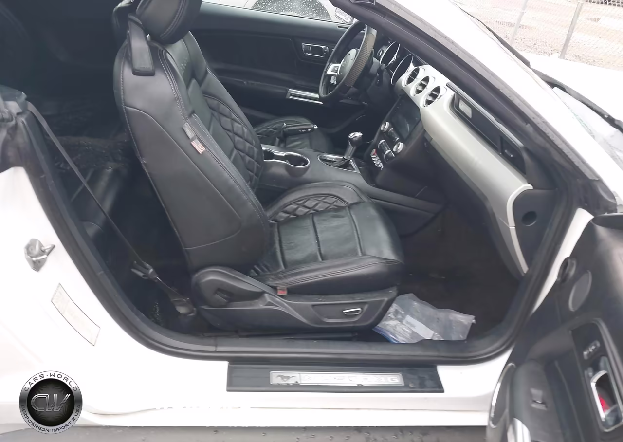 2015 Ford Mustang Ecoboost Premium VIN:1FATP8UH0F5352729 - 5
