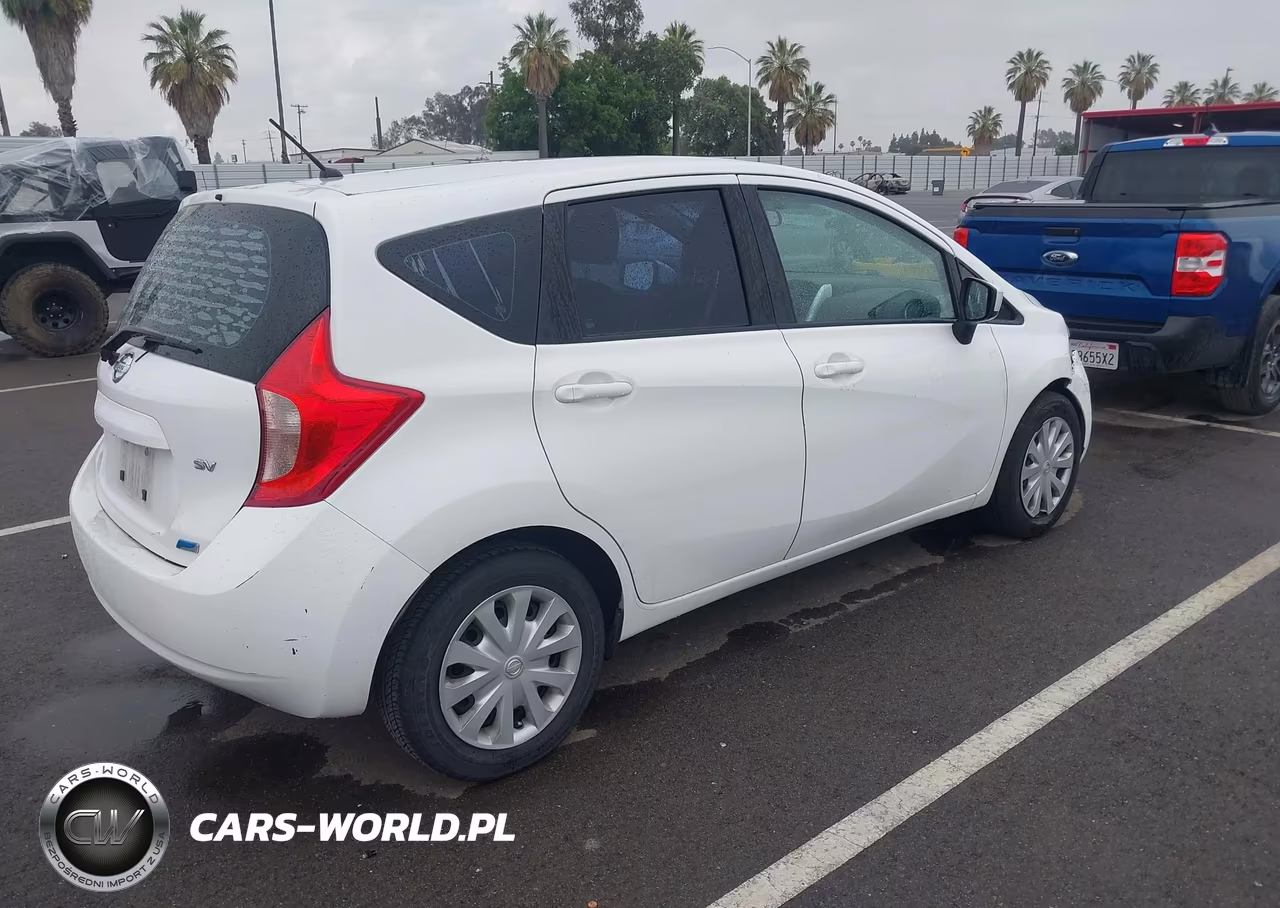 2015 Nissan Versa Note S (Sr)-S Plus-Sl-Sr-Sv VIN:3N1CE2CP5FL421150 - 4