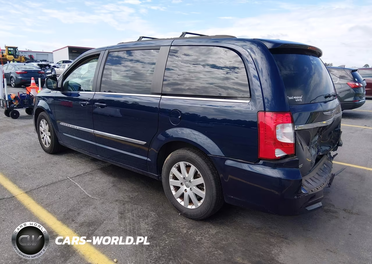 2015 Chrysler Town & Country Touring VIN:2C4RC1BG5FR570900 - 3