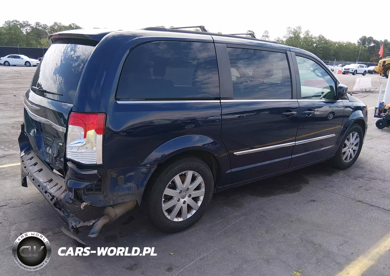 2015 Chrysler Town & Country Touring VIN:2C4RC1BG5FR570900 - 4