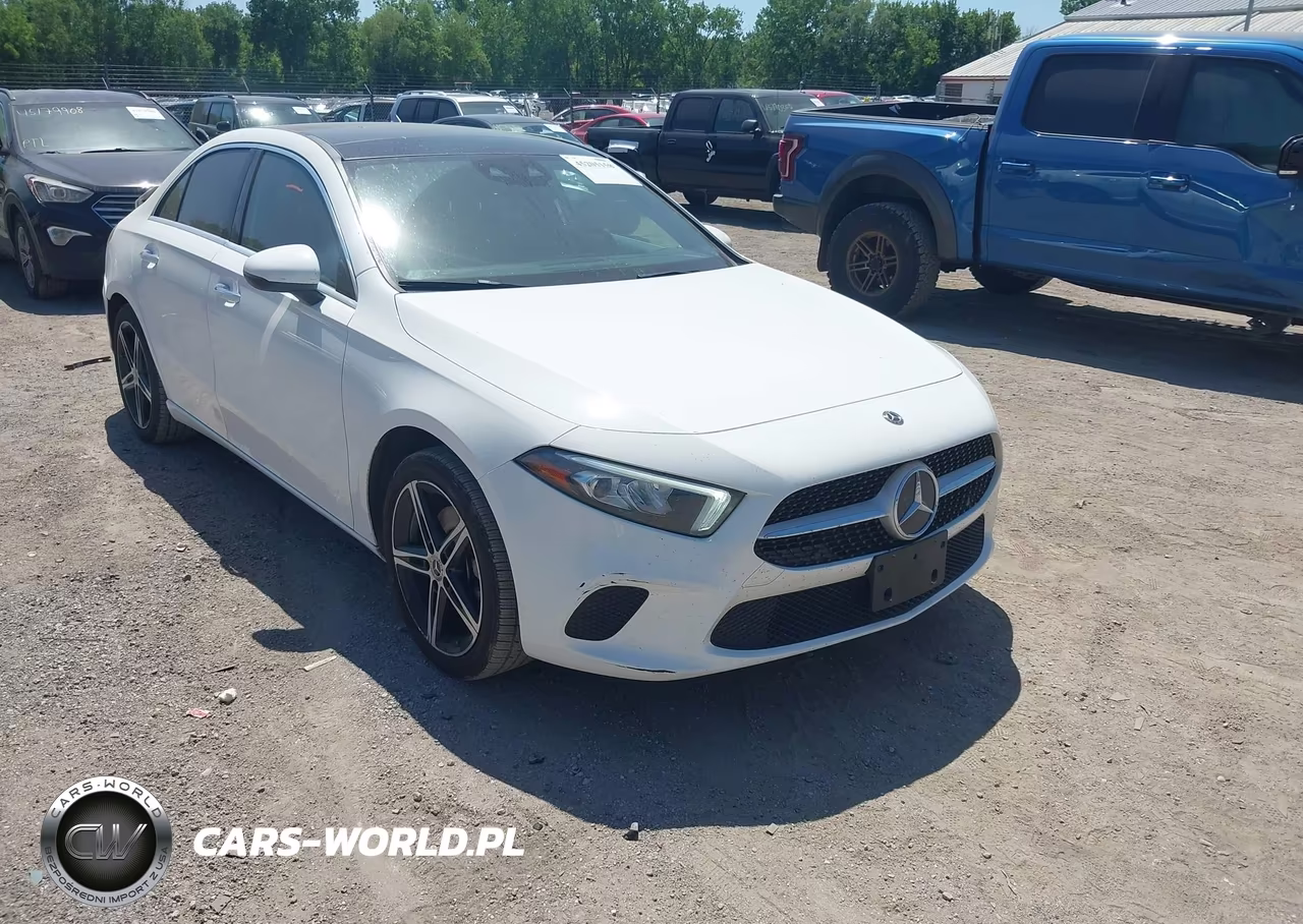 2019 Mercedes-Benz A 220 4Matic – zdjęcie 1 z 22