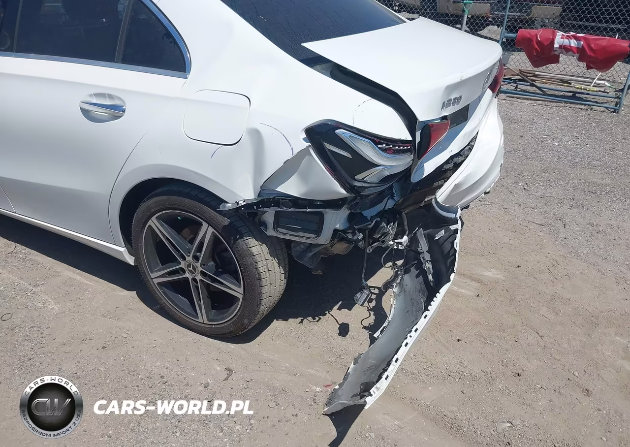 2019 Mercedes-Benz A 220 4Matic VIN:WDD3G4FB6KW026441 - 6