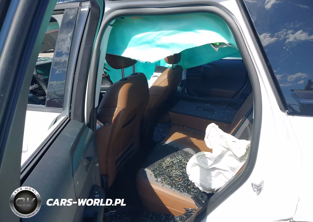 2024 Ford Bronco Sport Outer Banks VIN:3FMCR9C62RRE22903 - 8