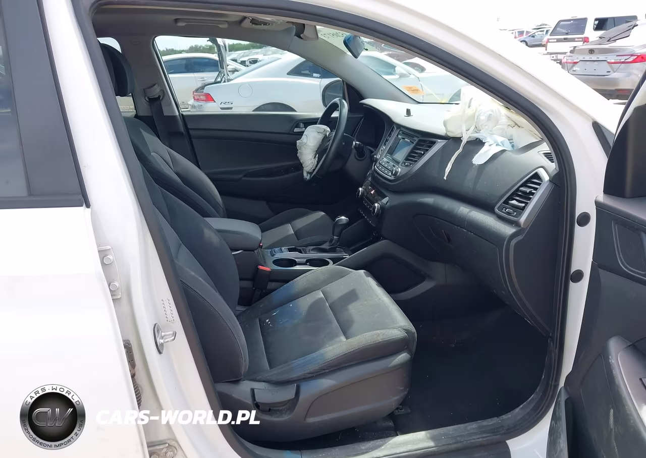 2017 Hyundai Tucson Night VIN:KM8J33A25HU549433 - 5