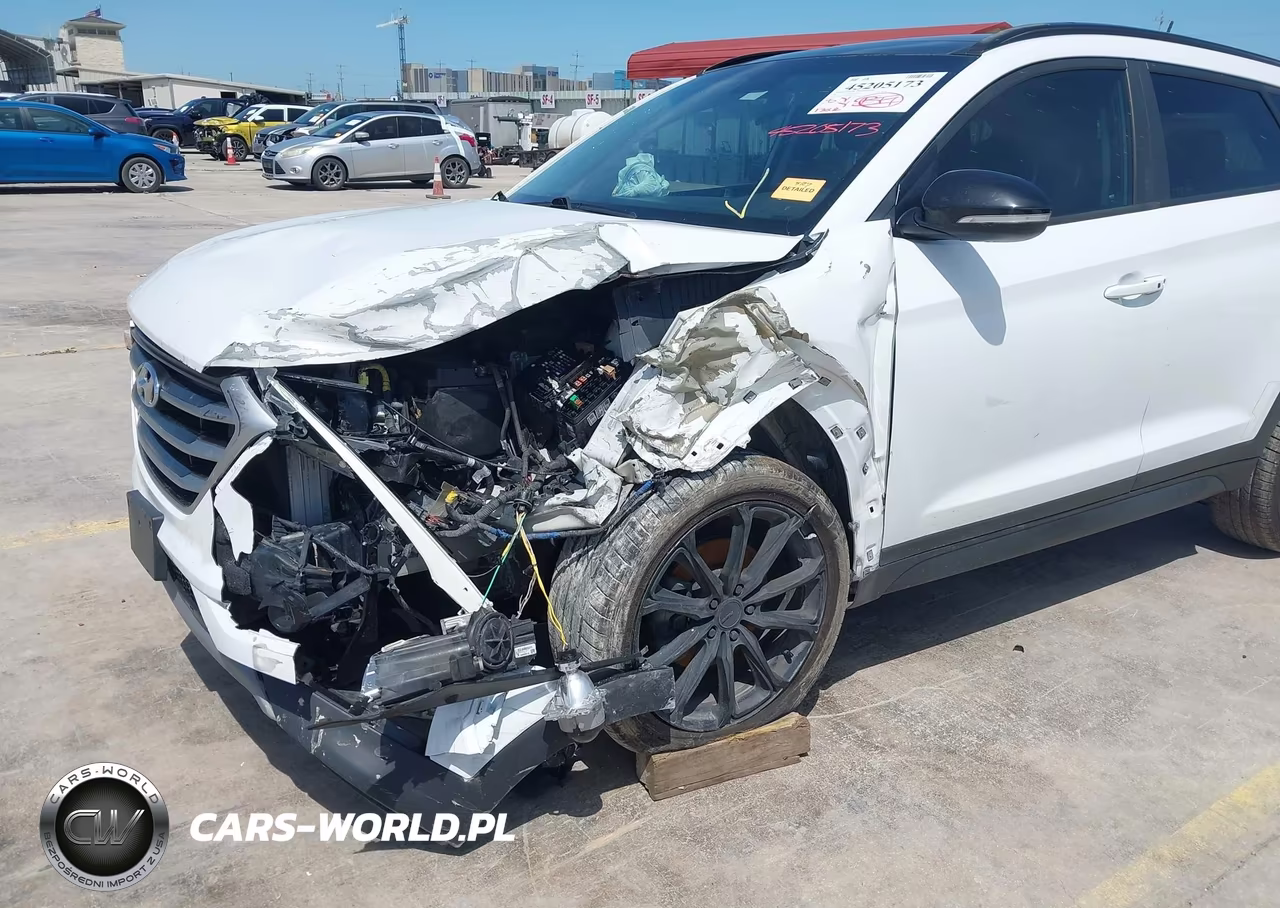2017 Hyundai Tucson Night VIN:KM8J33A25HU549433 - 6
