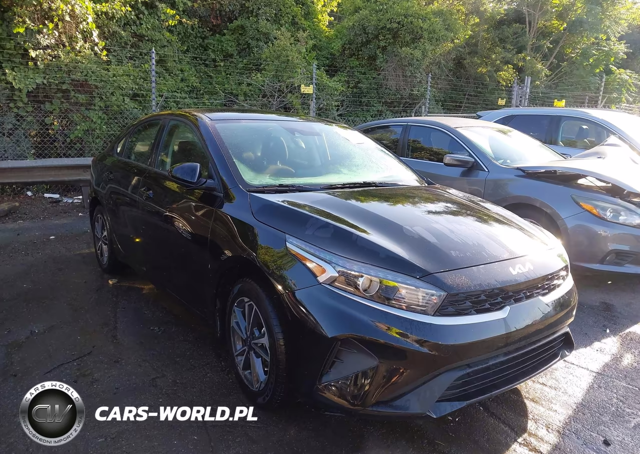 2023 Kia Forte Lxs – zdjęcie 1 z 16