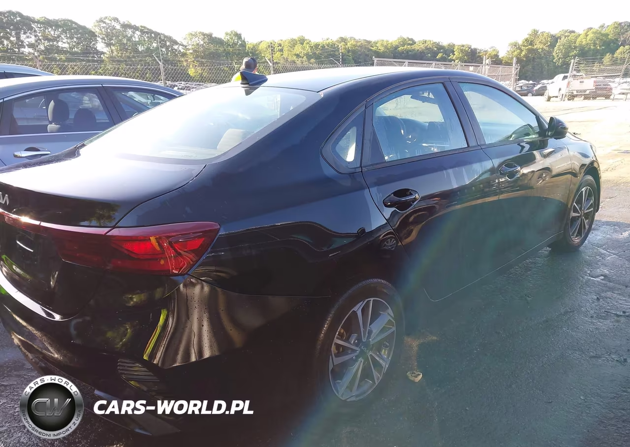 2023 Kia Forte Lxs VIN:3KPF24AD2PE642962 - 13