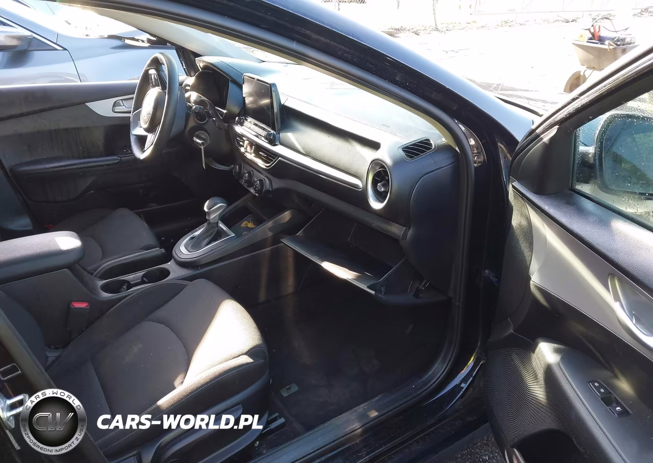 2023 Kia Forte Lxs VIN:3KPF24AD2PE642962 - 5