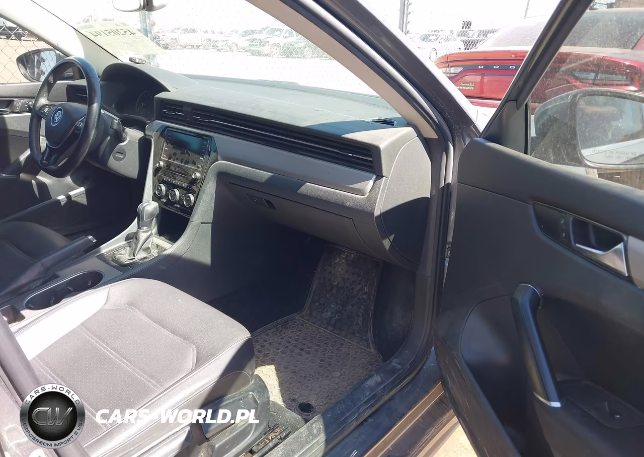 2020 Volkswagen Passat 2.0T Se VIN:1VWSA7A31LC004808 - 5