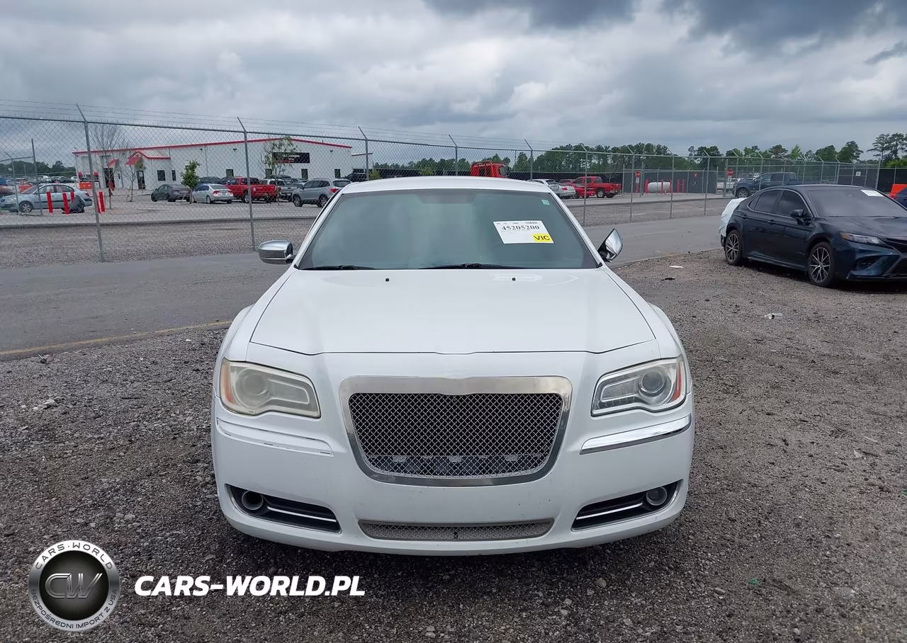 2014 Chrysler 300C Awd VIN:2C3CCAKT0EH109311 - 13