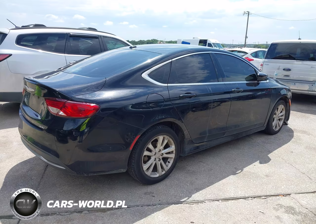2015 Chrysler 200 Limited VIN:1C3CCCAB7FN715833 - 4