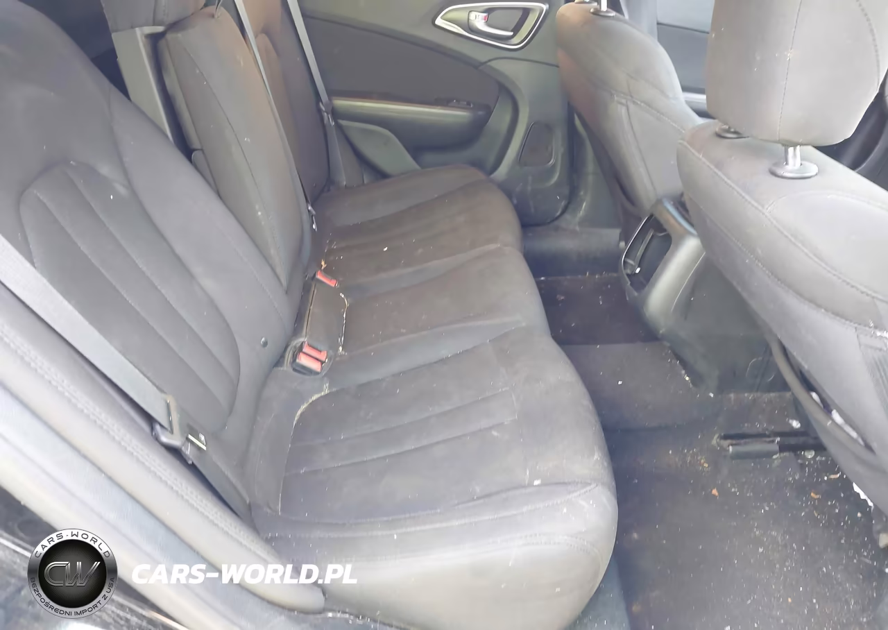 2015 Chrysler 200 Limited VIN:1C3CCCAB7FN715833 - 8