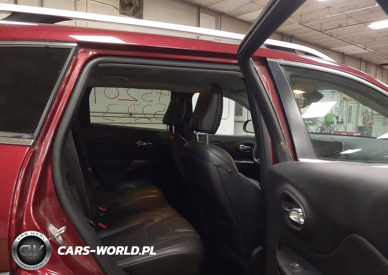 2019 Jeep Cherokee Limited 4X4 VIN:1C4PJMDX9KD124659 - 8