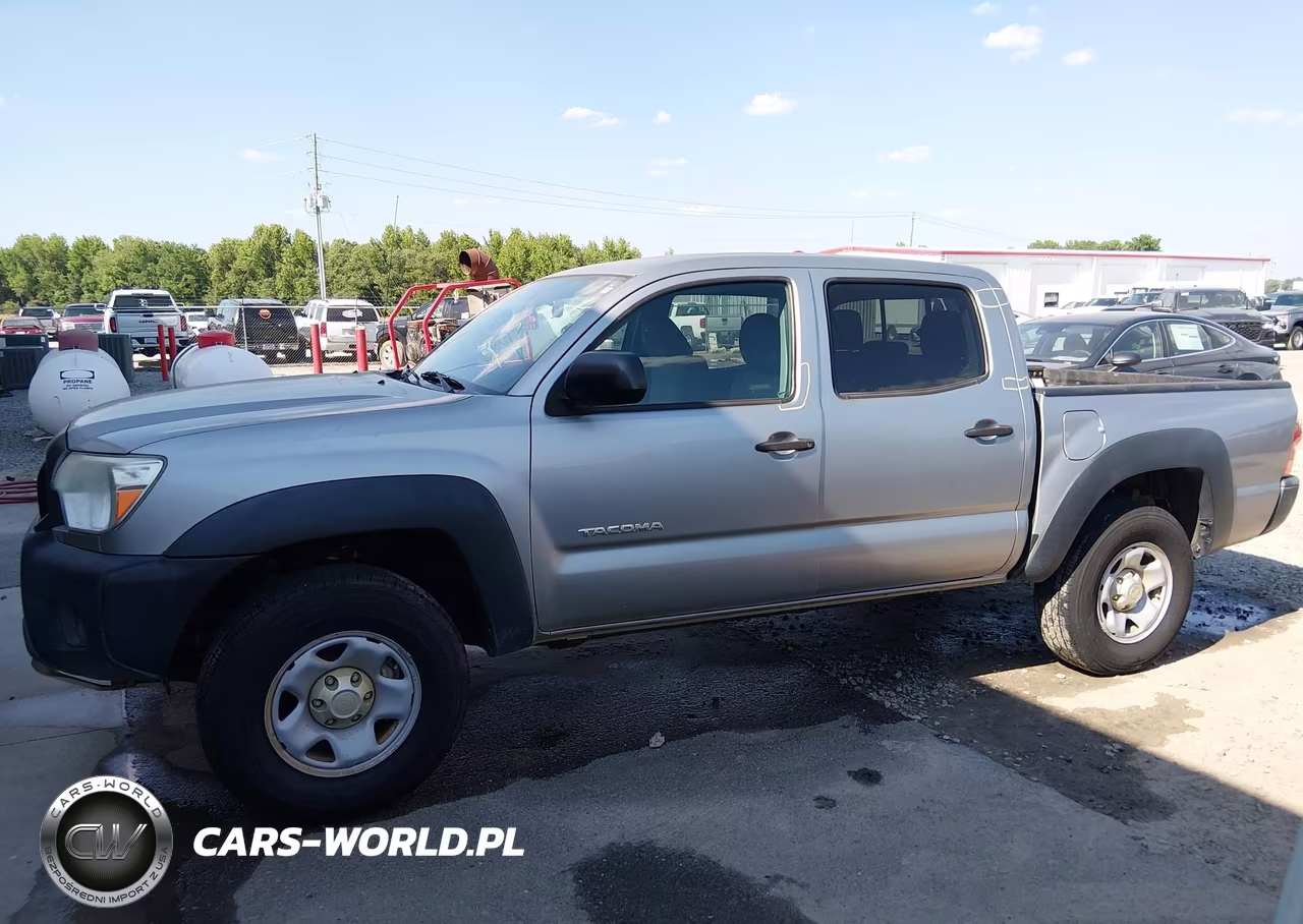 2014 Toyota Tacoma Base V6 VIN:3TMLU4EN3EM158933 - 16