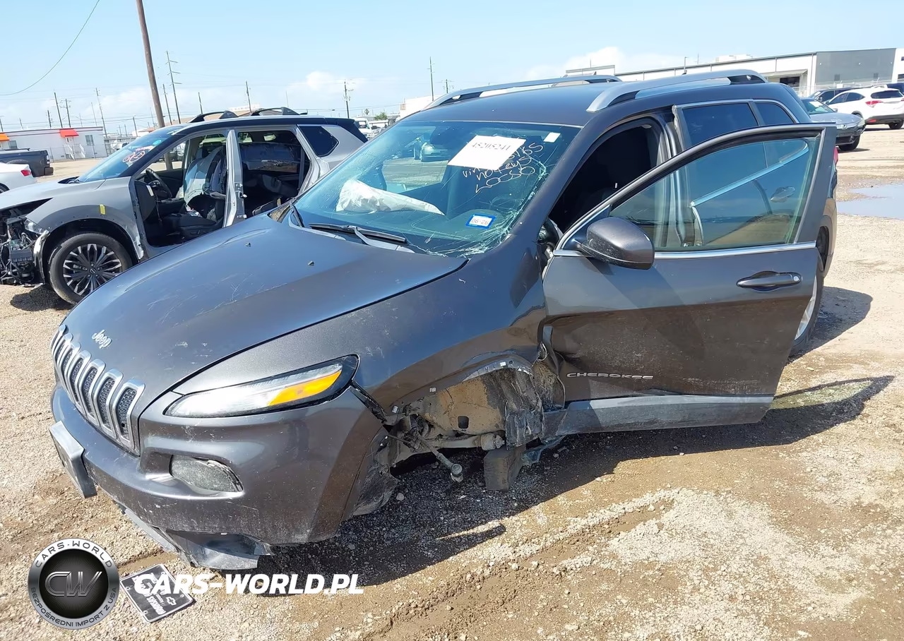 2014 Jeep Cherokee Latitude VIN:1C4PJMCS2EW206165 - 2