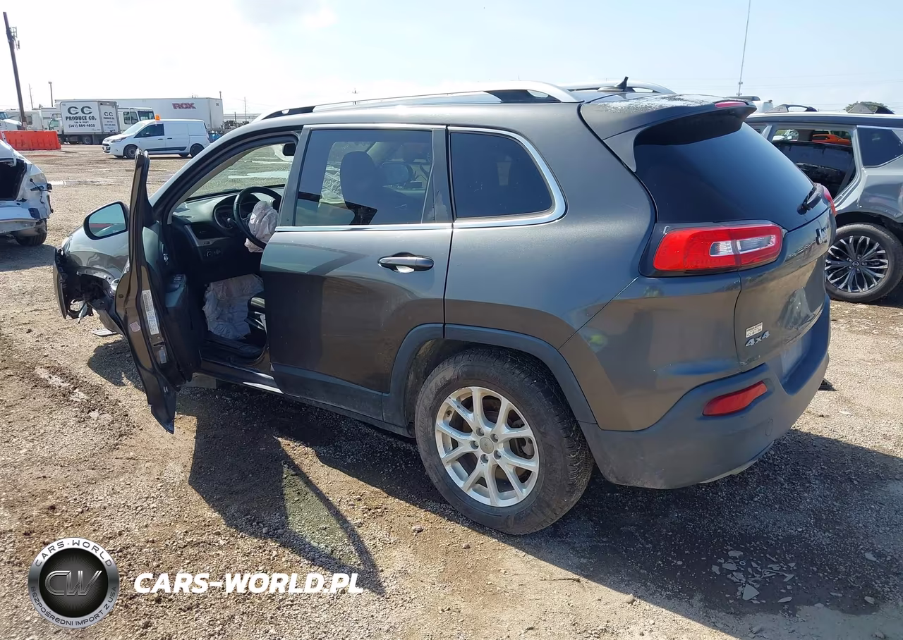 2014 Jeep Cherokee Latitude VIN:1C4PJMCS2EW206165 - 3