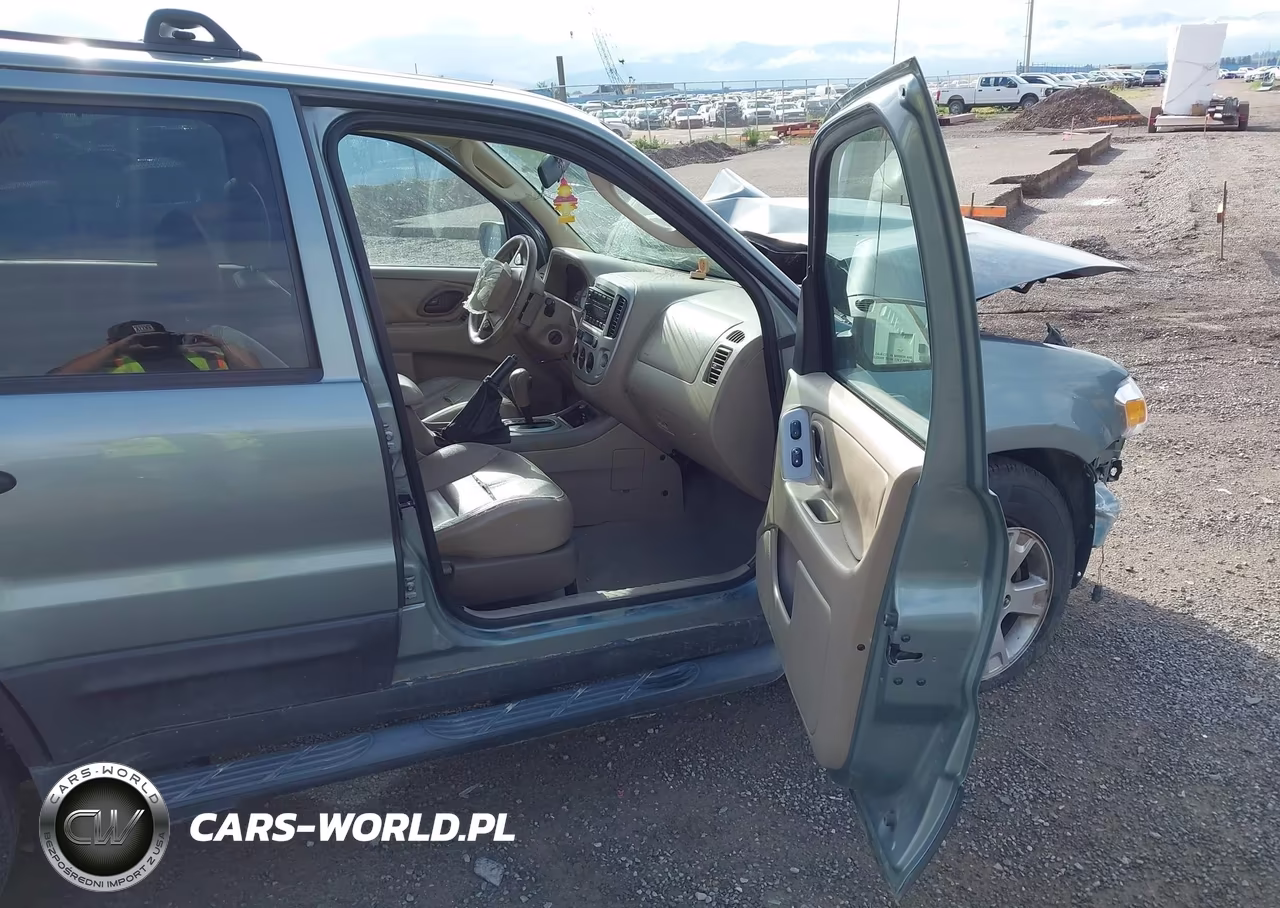 2005 Ford Escape Xlt VIN:1FMYU03135KD40102 - 5