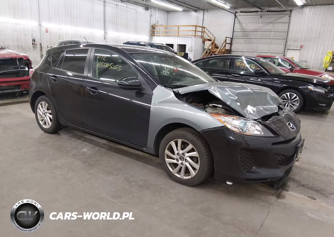 2013 Mazda Mazda3 I Touring – zdjęcie 1 z 17