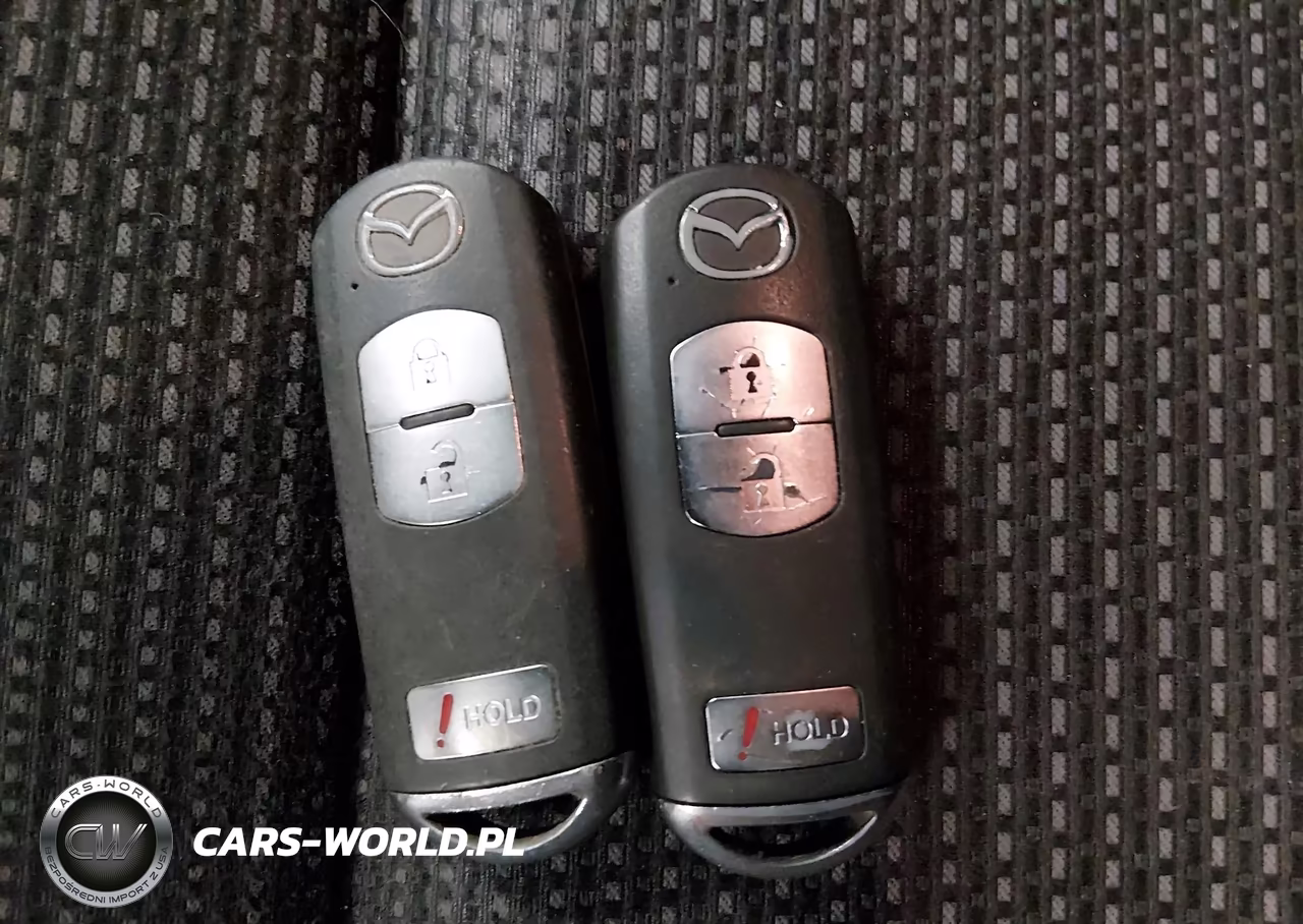 2013 Mazda Mazda3 I Touring VIN:JM1BL1L79D1822066 - 11