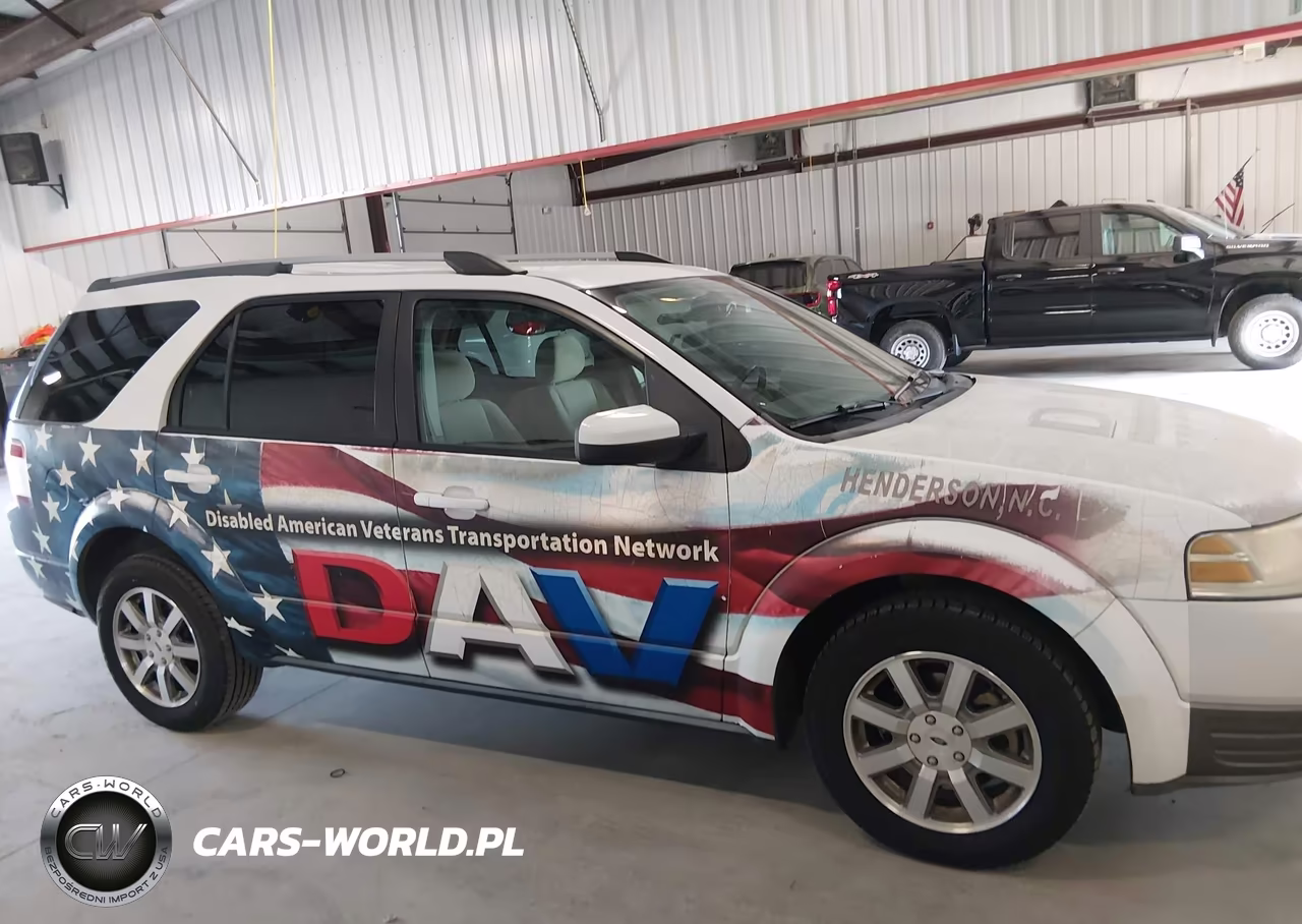 2008 Ford Taurus X Sel VIN:1FMDK02W98GA39715 - 13